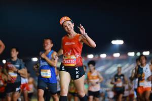 BIB: 86210, 102
                            <button type="button" onclick="openModal(22923375)" class="btn btn-primary btn-sm float-right btn-popup" data-toggle="modal" data-target=".modal-high-quality">
                        <i class="fas fa-shopping-cart"></i> Add to Cart
                    </button>
                                            <button type="button" onclick="isThisMe(22923375, true)" class="btn btn-success btn-sm float-right btn-popup btn-isme hidden" data-toggle="tooltip" data-placement="bottom" title="นี่คือรูปของคุณใช่ไหม คลิกที่นี่เพื่อเอาเข้าอัลบั้ม">
                        <i class="fas fa-plus"></i> Add to album
                    </button>
                    <button type="button" onclick="isThisMe(22923375, false)" class="btn btn-warning btn-sm float-right btn-popup btn-isnotme hidden">
                        <i class="fas fa-ban"></i> Remove from album
                    </button>